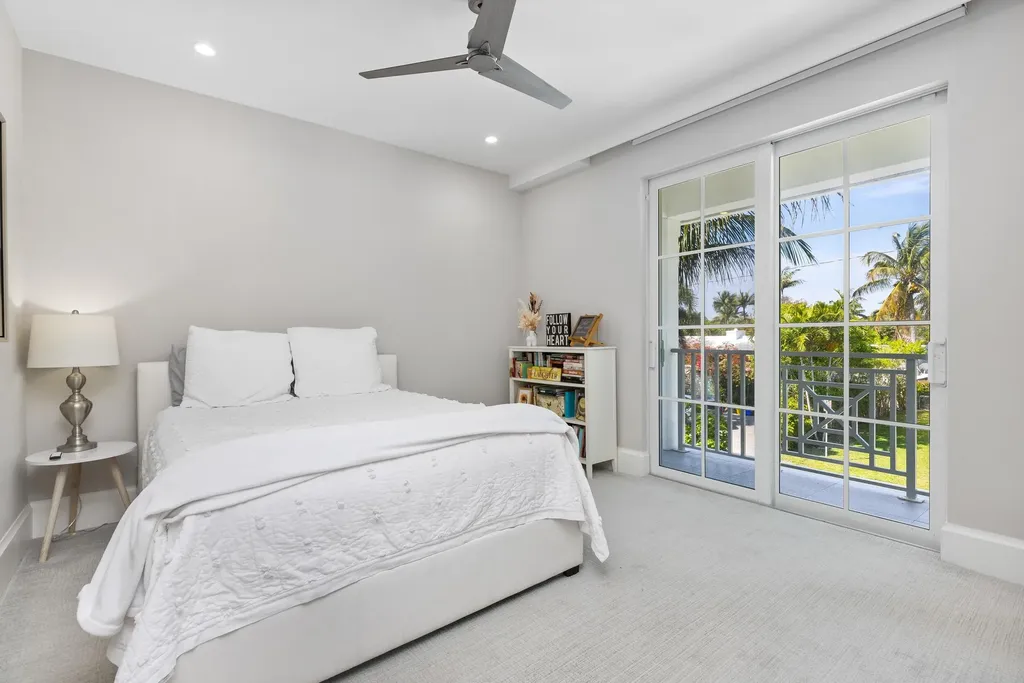 444 NE Wavecrest Way Boca Raton FL 33432
