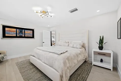 698 W Camino Boca Raton FL 33486