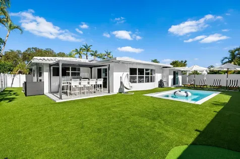 698 W Camino Boca Raton FL 33486