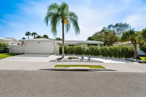 698 W Camino Boca Raton FL 33486