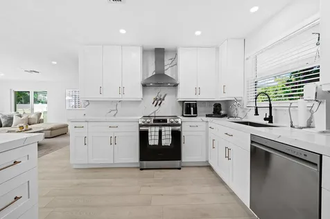 698 W Camino Boca Raton FL 33486