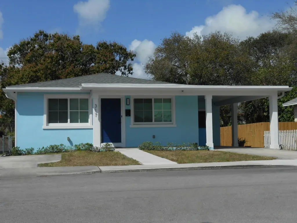 317 N B Street Lake Worth Beach FL 33460
