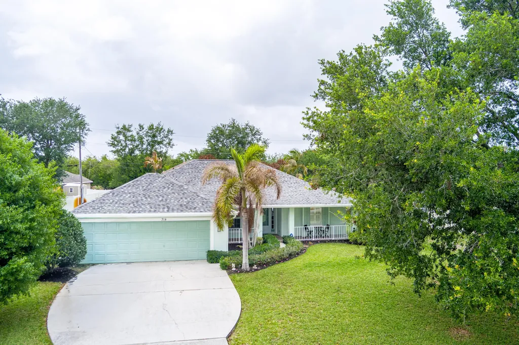 314 SW Kestor Drive Port St Lucie FL 34953