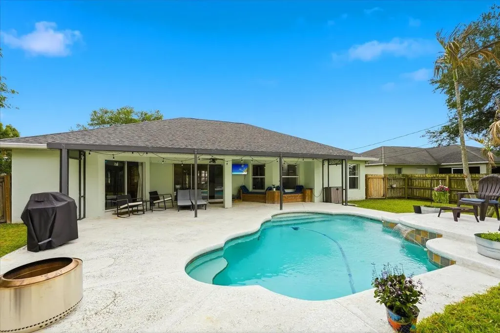 314 SW Kestor Drive Port St Lucie FL 34953