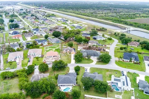 314 SW Kestor Drive Port St Lucie FL 34953