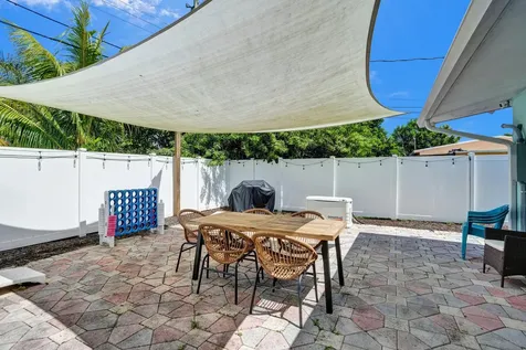 1433 NE 27th Street Pompano Beach FL 33064