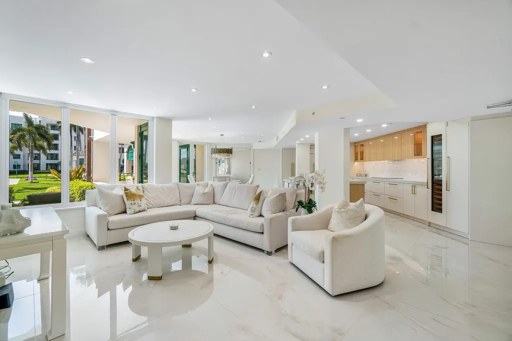 100 SE 5th Avenue Boca Raton FL 33432