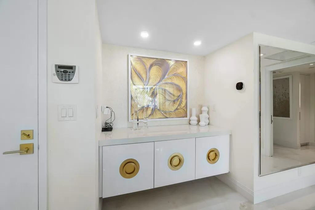 100 SE 5th Avenue Boca Raton FL 33432