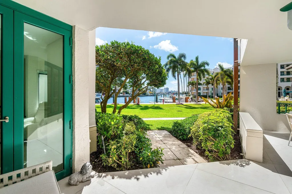 100 SE 5th Avenue Boca Raton FL 33432
