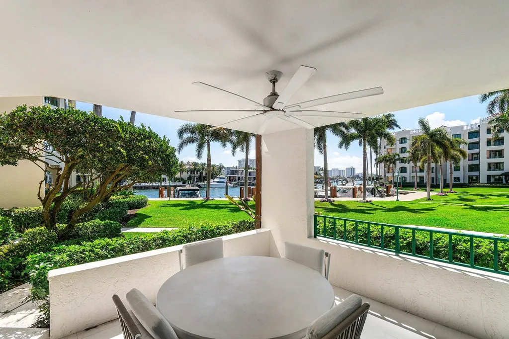 100 SE 5th Avenue Boca Raton FL 33432