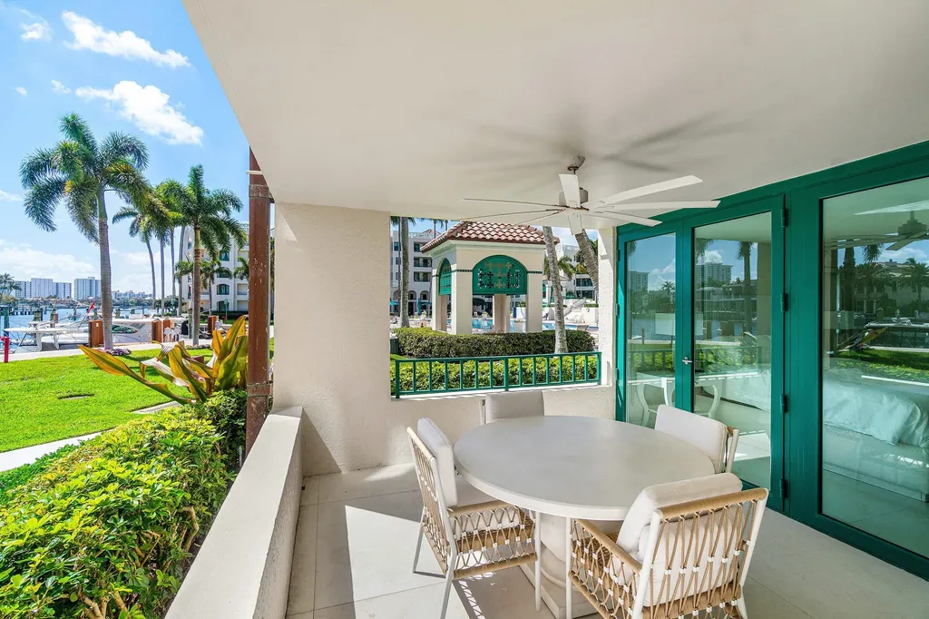100 SE 5th Avenue Boca Raton FL 33432