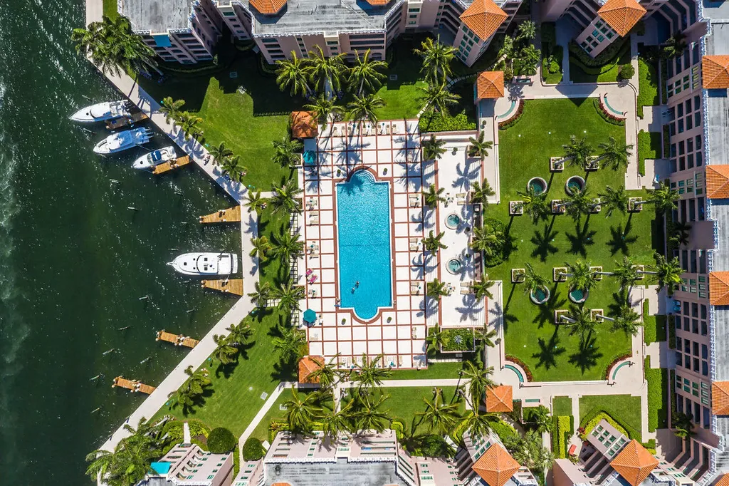 100 SE 5th Avenue Boca Raton FL 33432