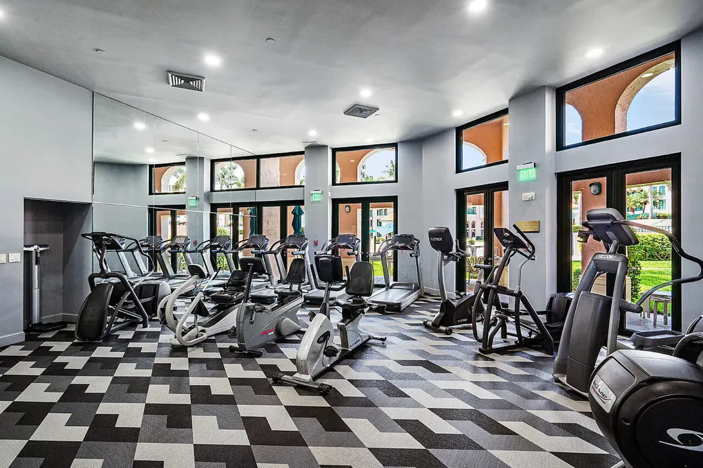 100 SE 5th Avenue Boca Raton FL 33432