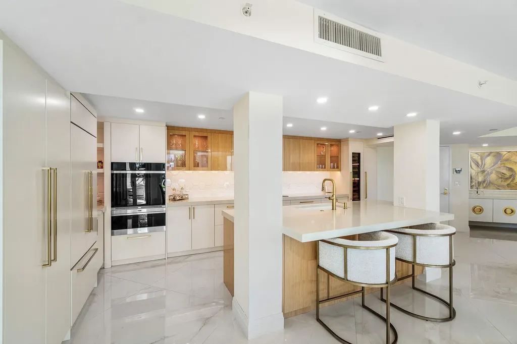 100 SE 5th Avenue Boca Raton FL 33432