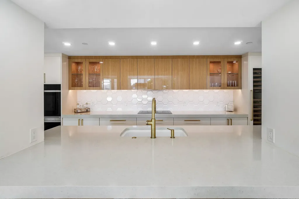 100 SE 5th Avenue Boca Raton FL 33432