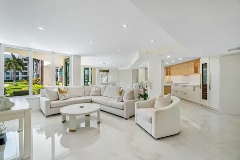 100 SE 5th Avenue Boca Raton FL 33432