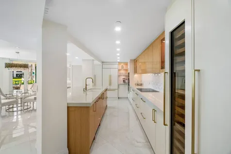 100 SE 5th Avenue Boca Raton FL 33432