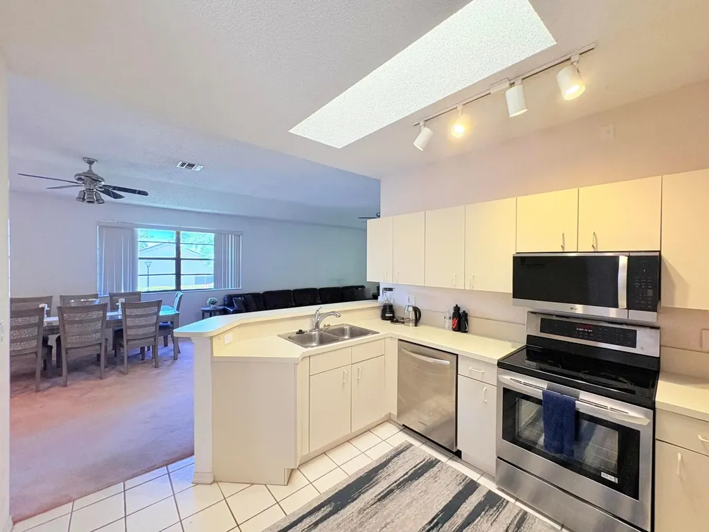 8659 Vía Reale Boca Raton FL 33496
