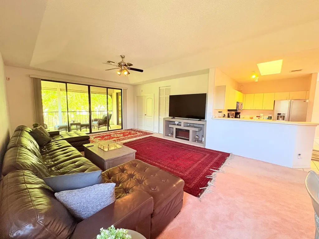 8659 Vía Reale Boca Raton FL 33496