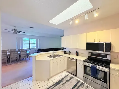 8659 Vía Reale Boca Raton FL 33496