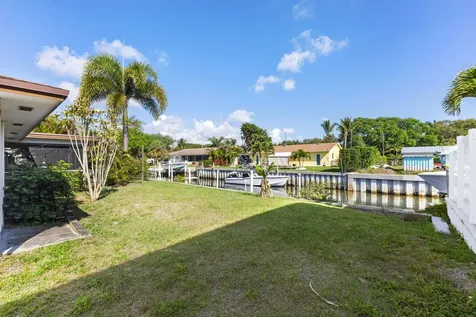 2339 Edward Road Palm Beach Gardens FL 33410