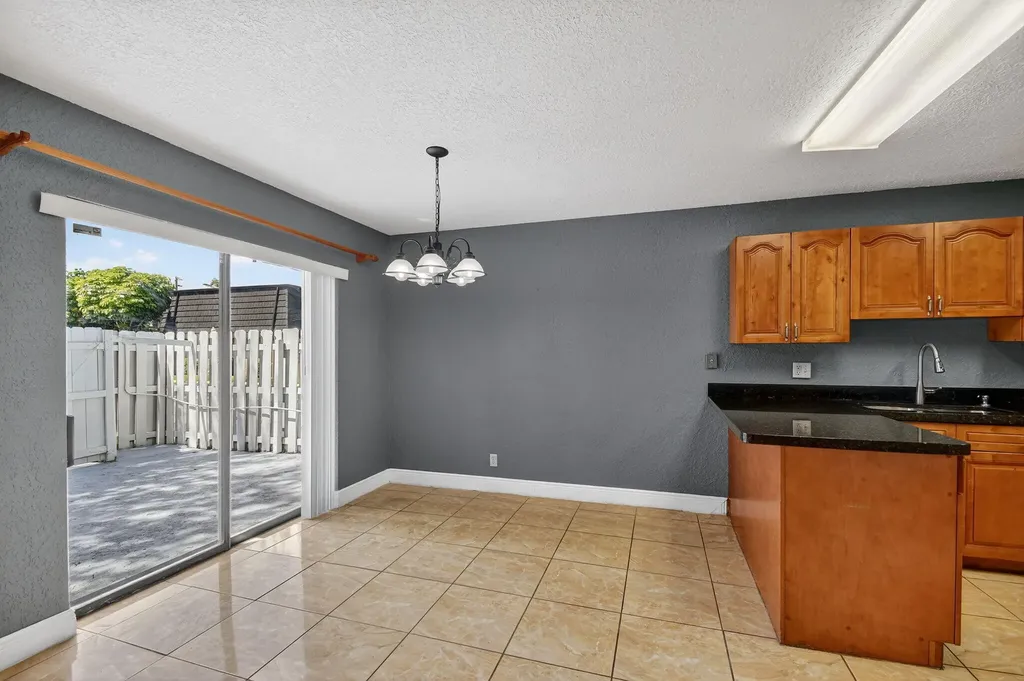 320 Woodland Road Palm Springs FL 33461