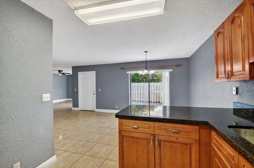 320 Woodland Road Palm Springs FL 33461