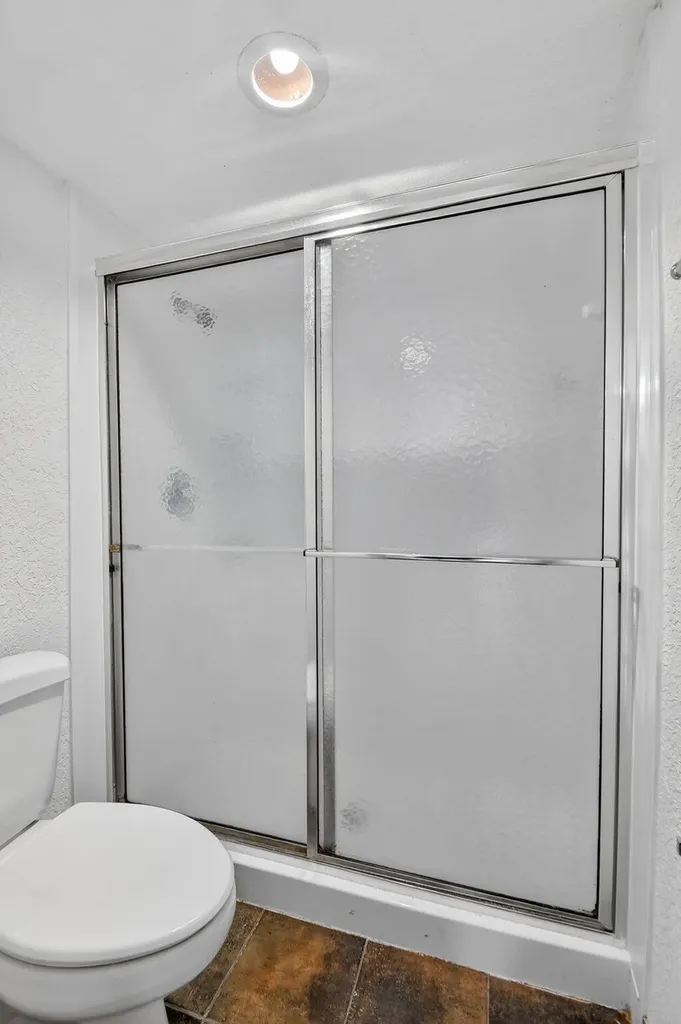 320 Woodland Road Palm Springs FL 33461