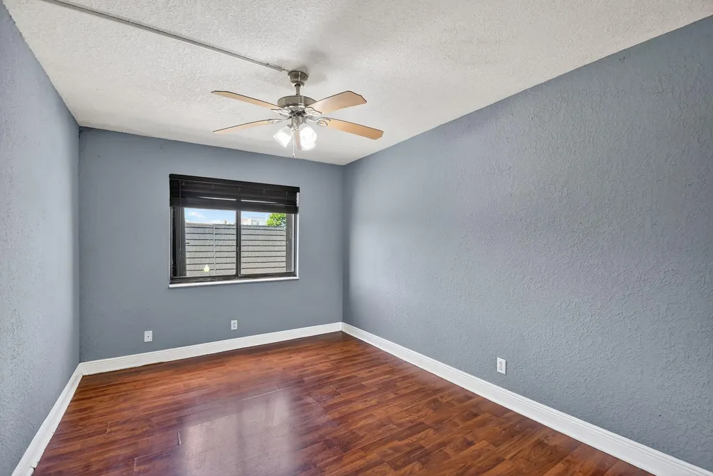 320 Woodland Road Palm Springs FL 33461