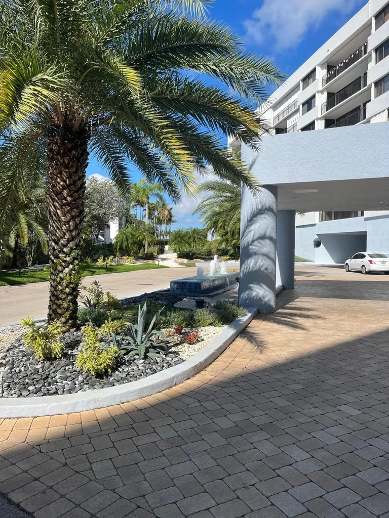 1300 S Highway A1a Jupiter FL 33477