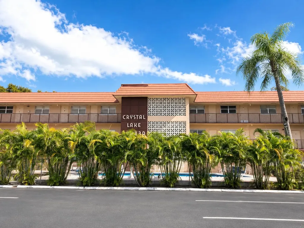 3930 Crystal Lake Drive Deerfield Beach FL 33064