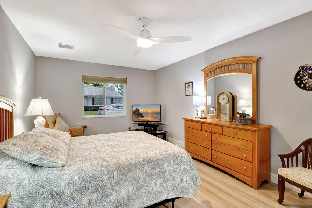 10164 S 45th Way Boynton Beach FL 33436