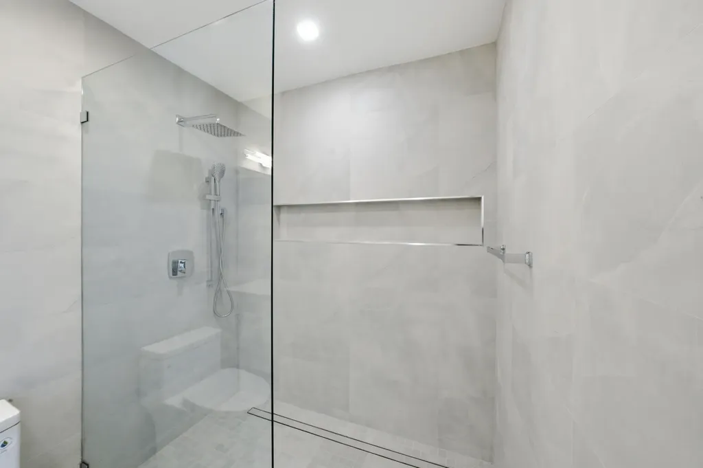 2001 NE 17th Way Fort Lauderdale FL 33305