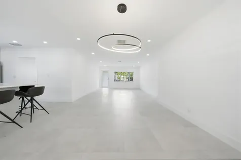 2001 NE 17th Way Fort Lauderdale FL 33305