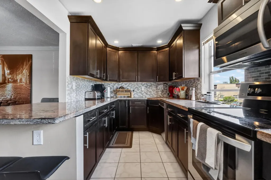 48 Burgundy Avenue Delray Beach FL 33484