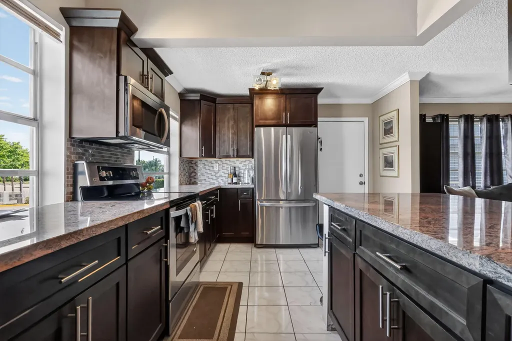 48 Burgundy Avenue Delray Beach FL 33484