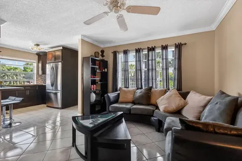 48 Burgundy Avenue Delray Beach FL 33484