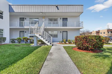 48 Burgundy Avenue Delray Beach FL 33484