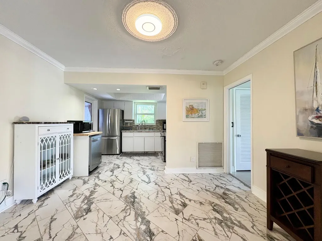 999 SE 6th Terrace Pompano Beach FL 33060