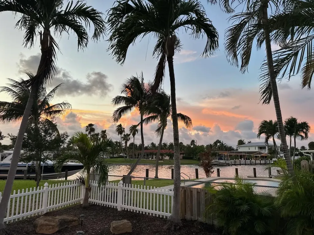 999 SE 6th Terrace Pompano Beach FL 33060