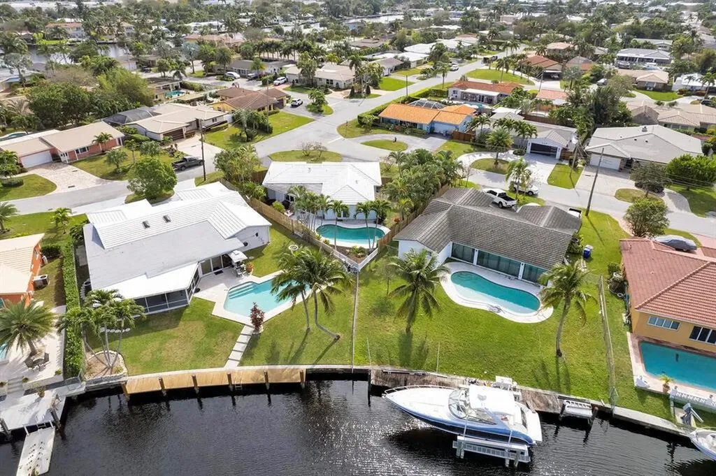 999 SE 6th Terrace Pompano Beach FL 33060