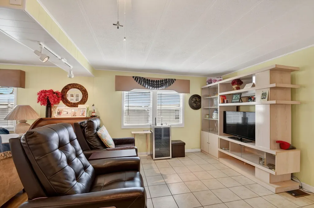 40008 Humaco Bay Boynton Beach FL 33436
