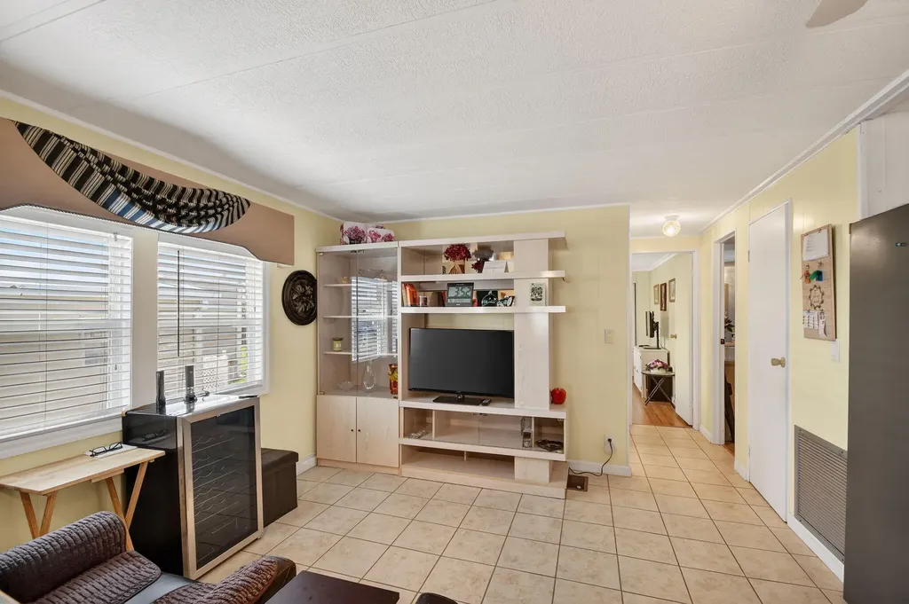 40008 Humaco Bay Boynton Beach FL 33436