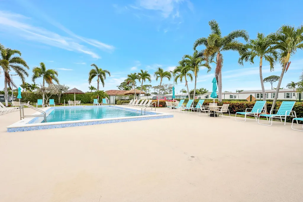 40008 Humaco Bay Boynton Beach FL 33436
