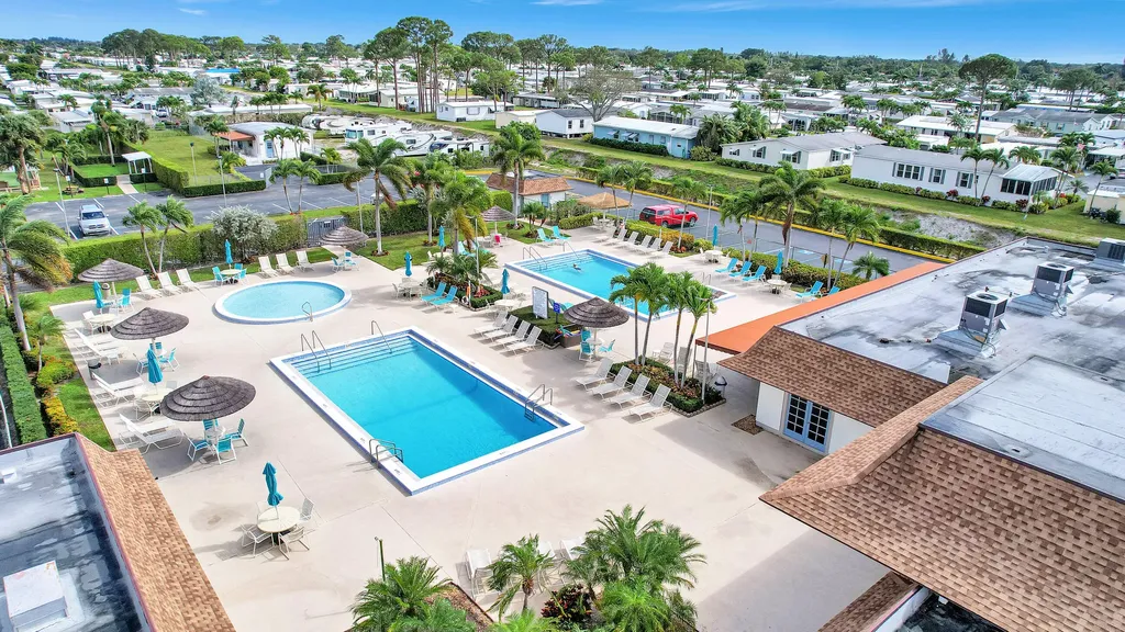40008 Humaco Bay Boynton Beach FL 33436