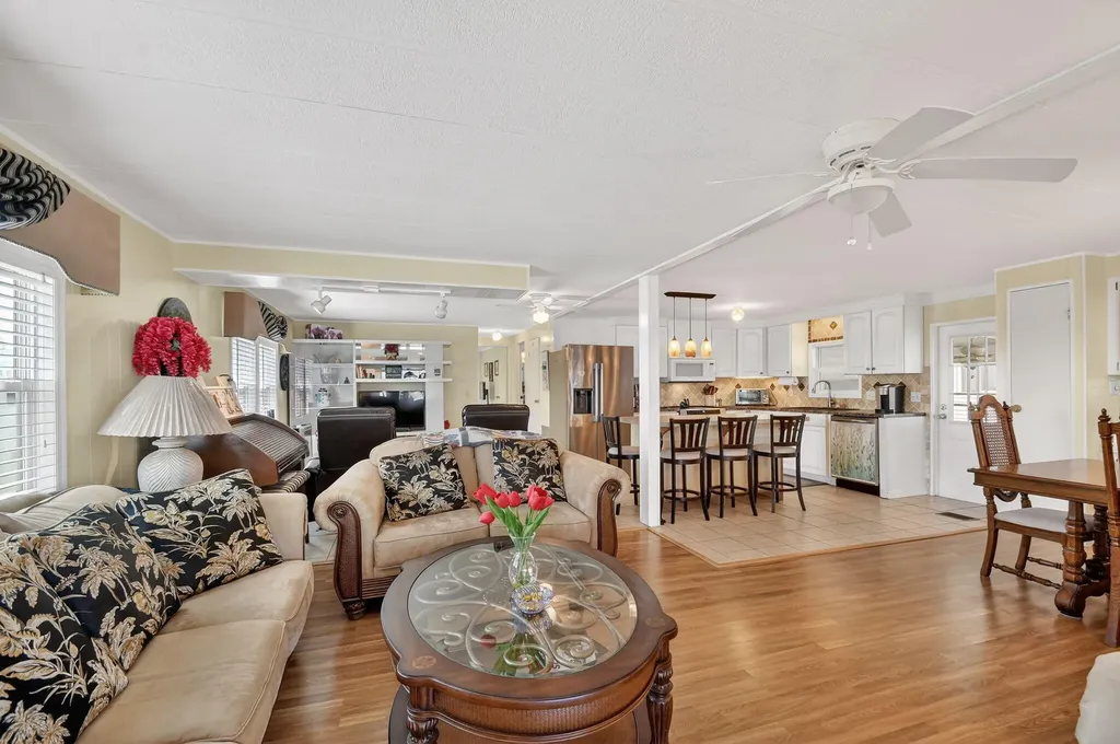 40008 Humaco Bay Boynton Beach FL 33436