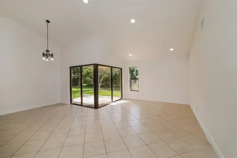 5134 NW 42nd Terrace Coconut Creek FL 33073