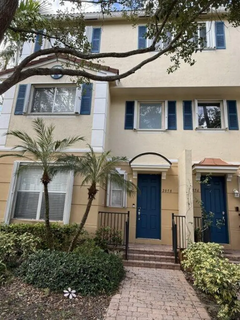 2858 S Oasis Drive Boynton Beach FL 33426