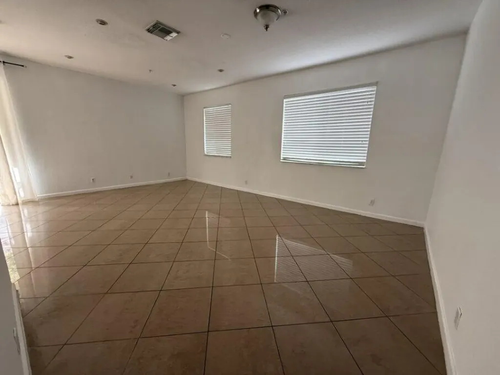 2858 S Oasis Drive Boynton Beach FL 33426