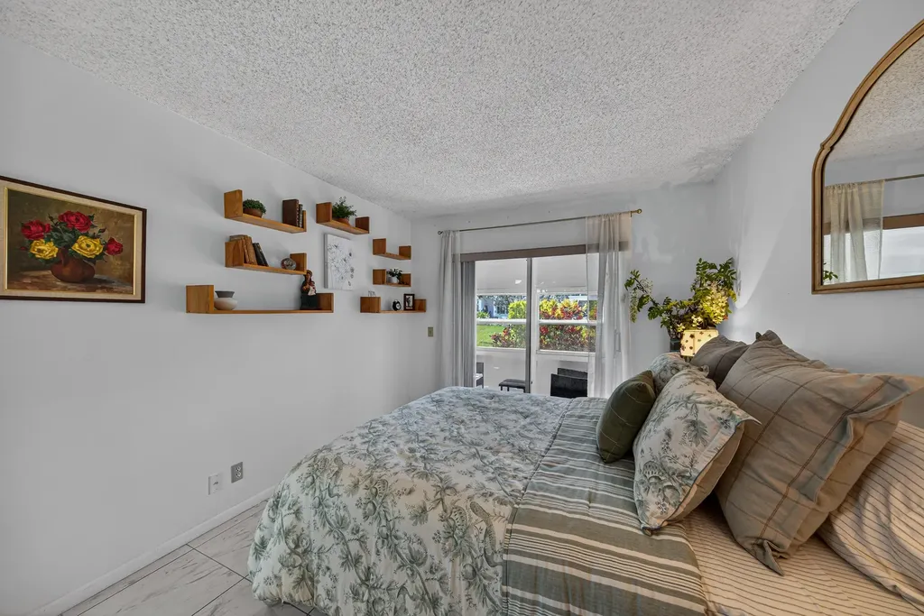 21 Harwood B Deerfield Beach FL 33442
